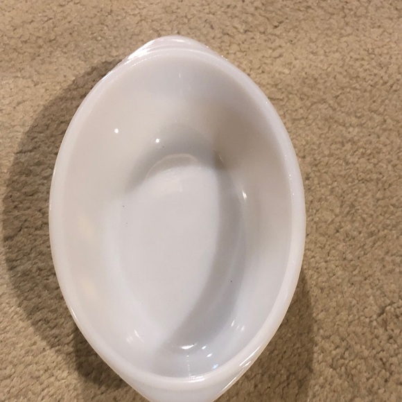 Glass Serveware Dish with Lid - Picture 2 of 4